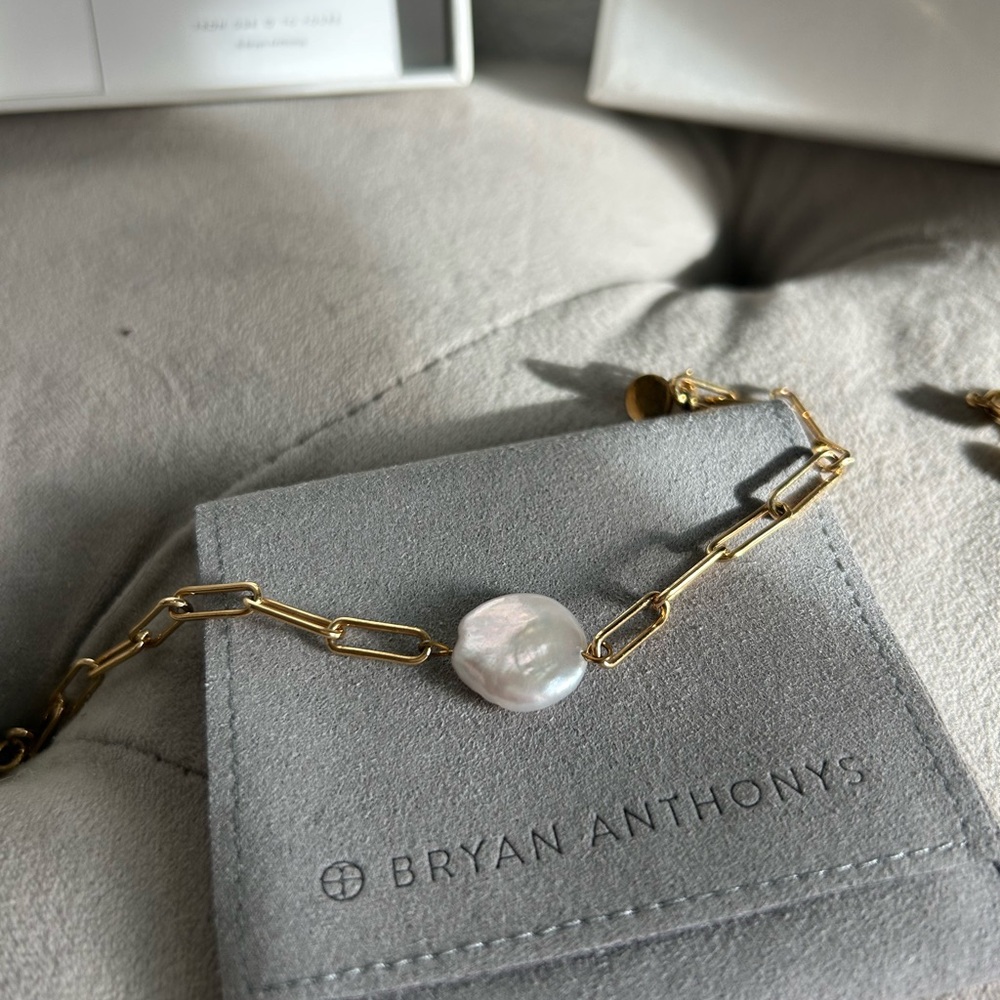 Bryan Anthonys Gold and White Pearl Bracelet